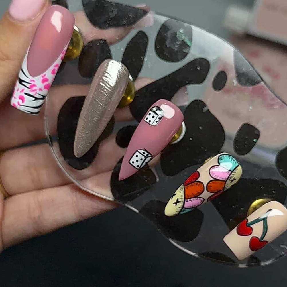 LAY ACRYLIC LIKE A PRO - ONLINE ZOOM GROUP CLASS
